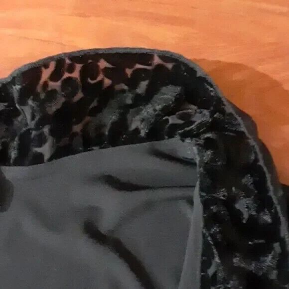 Studio 1940 size medium cardigan with velvet sheer collar embellishment * - Picture 3 of 7